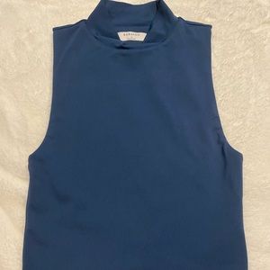 Aritzia Babaton Contour Mockneck in Herbage Green Size S